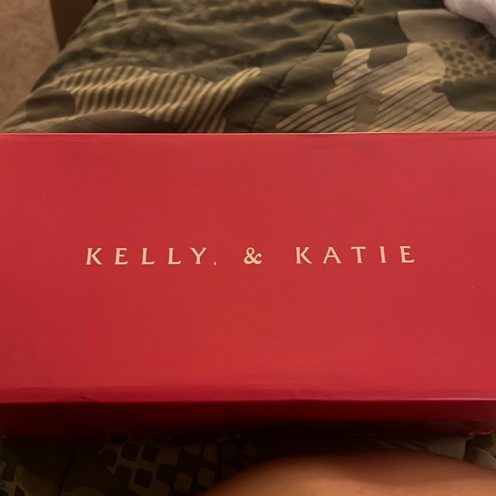 Kelly & Katie